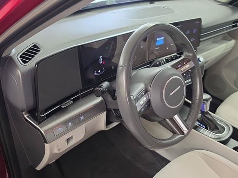Used 2024 Hyundai Kona SEL AWD/4WD image 5