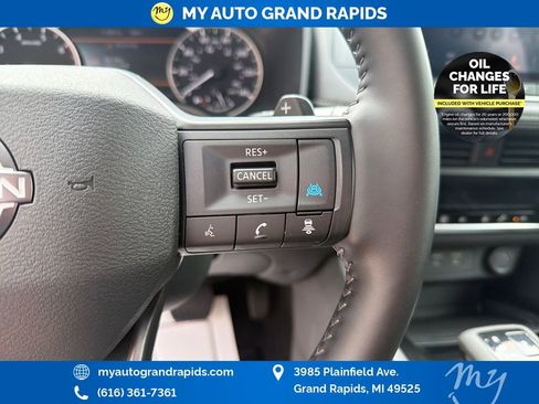Used 2025 Nissan Rogue SV AWD/4WD image 15