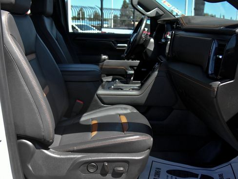 Used 2025 GMC Sierra 1500 AT4 AWD/4WD image 59