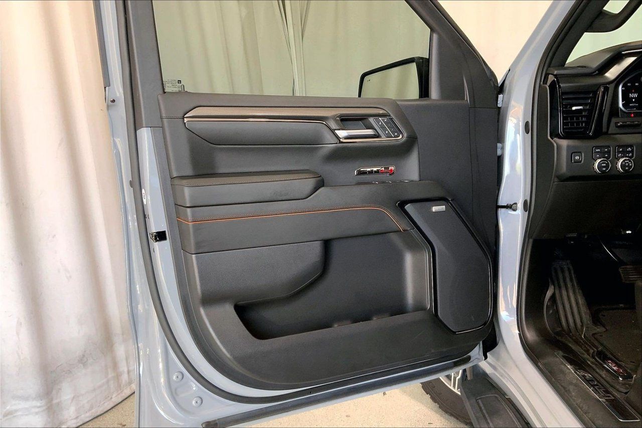 Used 2024 GMC Sierra 1500 AT4 w/ Technology Package AWD/4WD image 21