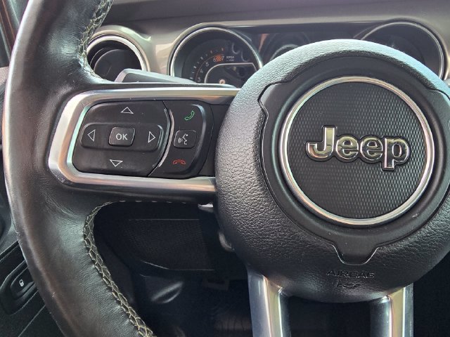 Used 2019 Jeep Wrangler Unlimited Sahara w/ Cold Weather Group AWD/4WD image 14