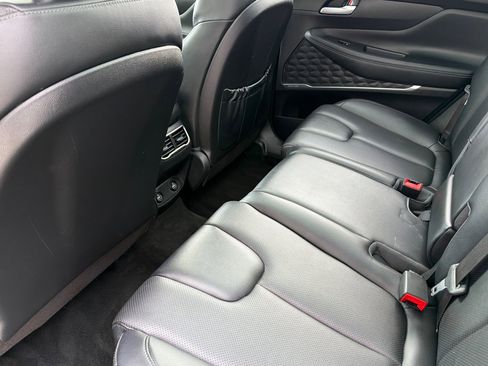 Used 2023 Hyundai Santa Fe SEL w/ Premium Package image 11