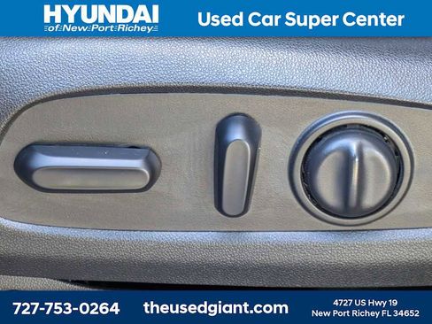 Used 2018 Chevrolet Traverse Premier w/ Driver Confidence II Package FWD image 26