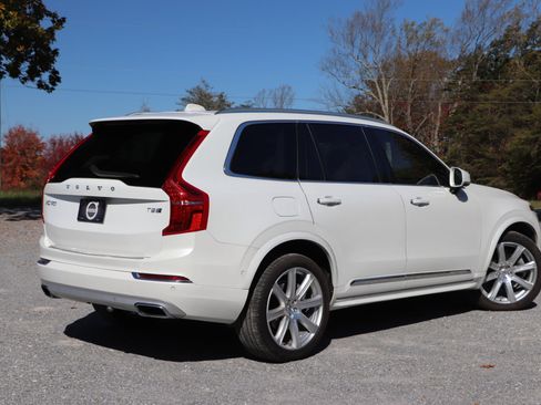 Used 2019 Volvo XC90 T8 Inscription w/ Advanced Package image 3