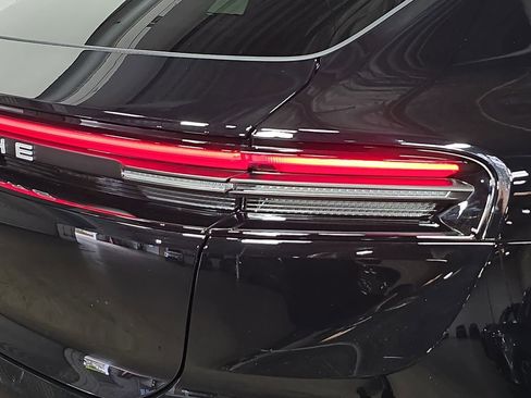 New 2026 Porsche Macan Electric RWD image 30