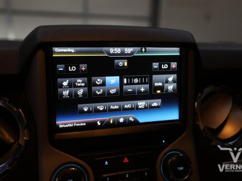 Used 2014 Ford F250 Platinum w/ FX4 Off-Road Package image 31