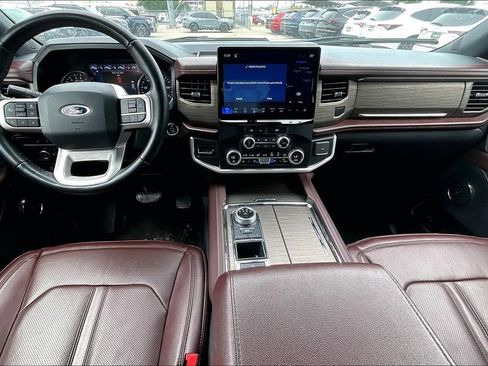 Used 2024 Ford Expedition Limited RWD image 18