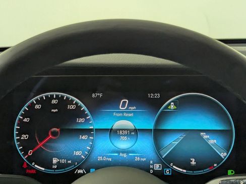 Used 2023 Mercedes-Benz E 350 4MATIC Sedan image 22