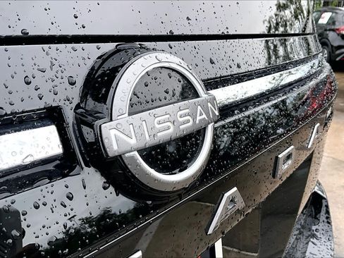 Certified 2025 Nissan Armada SV RWD image 10