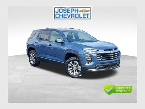 Certified 2025 Chevrolet Equinox LT FWD image 1