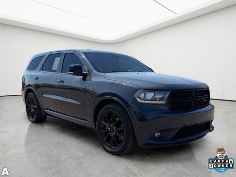 Used 2017 Dodge Durango R/T w/ Blacktop Package RWD image 8