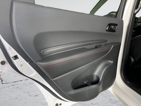 Used 2025 Dodge Durango R/T AWD/4WD image 11