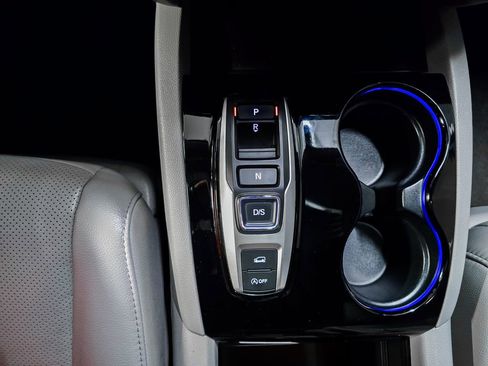 Used 2017 Honda Pilot Elite image 34