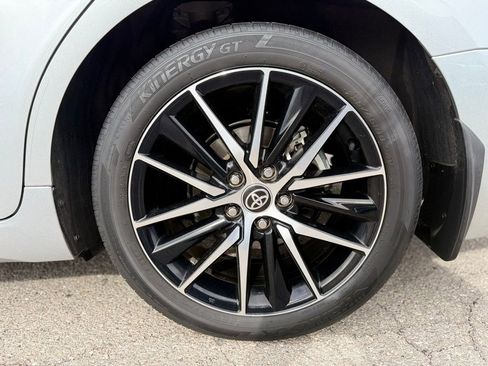 Used 2022 Toyota Camry SE FWD image 7
