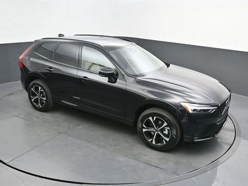 New 2026 Volvo XC60 B5 Core w/ Climate Package image 29