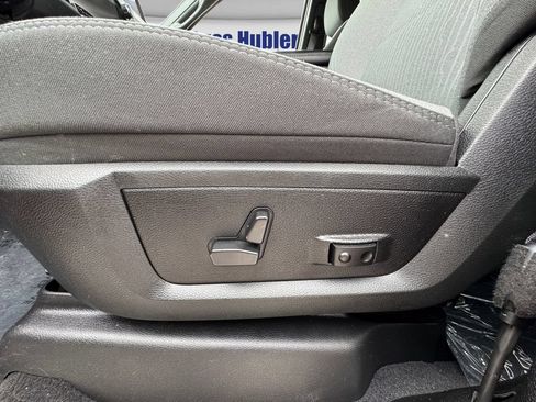Used 2024 RAM 2500 Big Horn w/ Safety Group AWD/4WD image 18