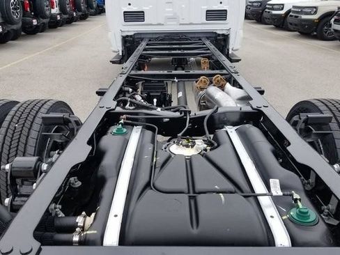 New 2026 Ford F550 2WD Regular Cab Super Duty image 8
