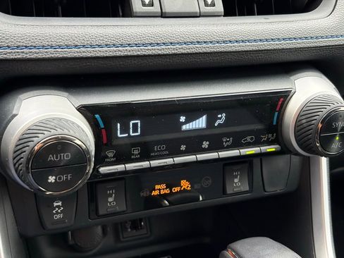 Used 2025 Toyota RAV4 XSE w/ Advanced Technology Package image 14