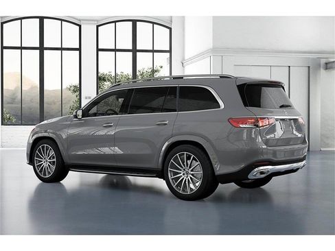New 2026 Mercedes-Benz GLS 580 4MATIC image 30