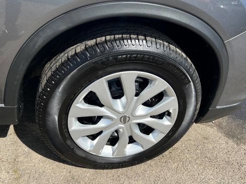 Used 2017 Nissan Rogue S image 29