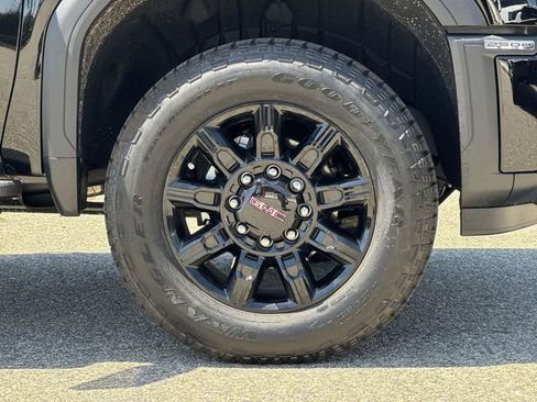 New 2026 GMC Sierra 2500 AT4 w/ AT4 Premium Plus Package AWD/4WD image 30