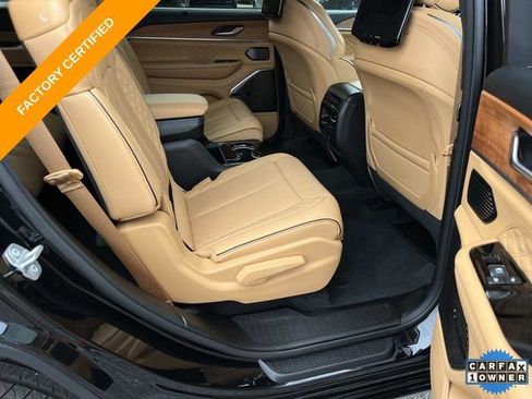 Used 2023 Jeep Grand Cherokee L Summit AWD/4WD image 29