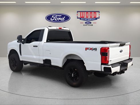 Used 2023 Ford F250 XL w/ STX Appearance Package AWD/4WD image 5