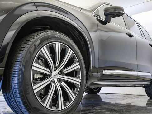 Certified 2025 Volvo XC90 B6 Ultra AWD/4WD image 9