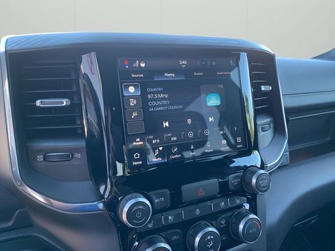 Used 2024 RAM 1500 Laramie image 20