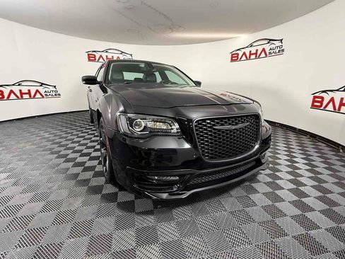 Used 2021 Chrysler 300 Touring L RWD image 15
