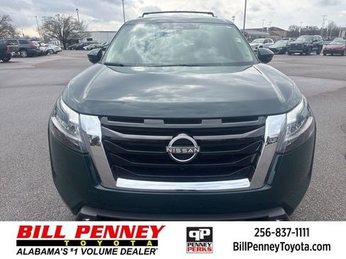 Used 2022 Nissan Pathfinder SL image 8