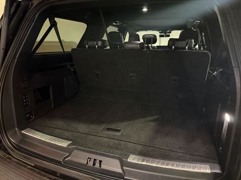 Used 2023 Lincoln Navigator L Reserve AWD/4WD image 7