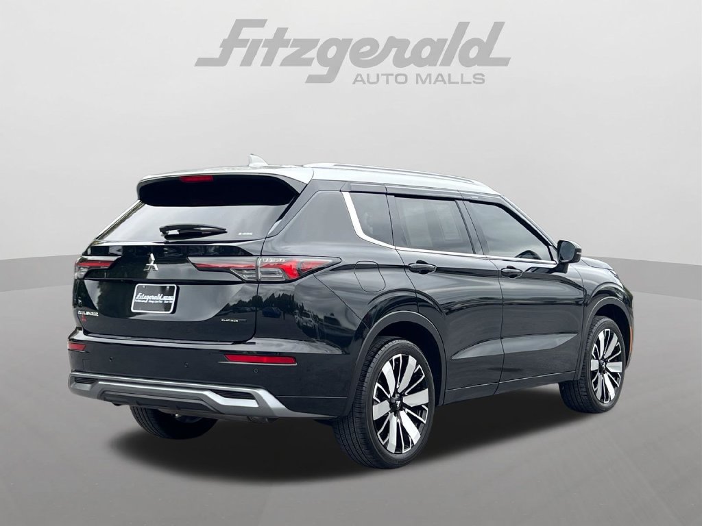 Used 2025 Mitsubishi Outlander AWD image 8