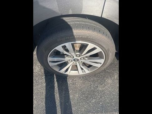 Used 2021 Ford Expedition Platinum image 17