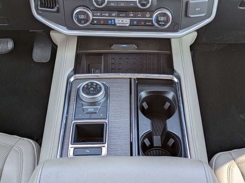 Used 2024 Ford Expedition Limited RWD image 22