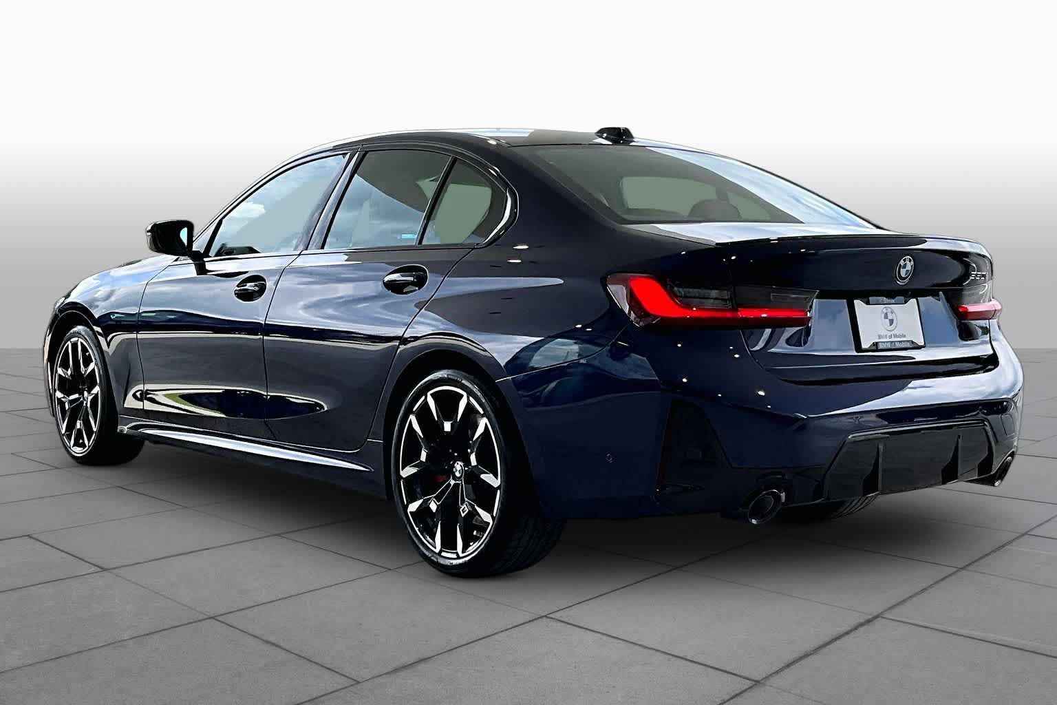 New 2026 BMW 330i Sedan w/ M Sport Package RWD image 12