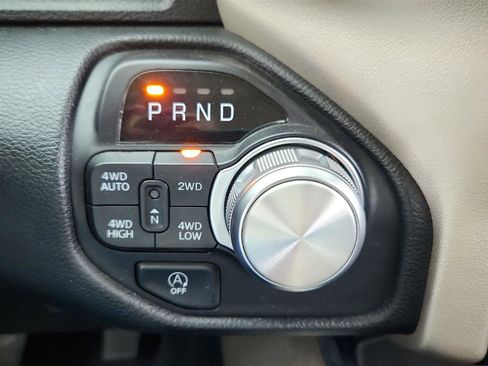 Used 2020 RAM 1500 Laramie AWD/4WD image 40