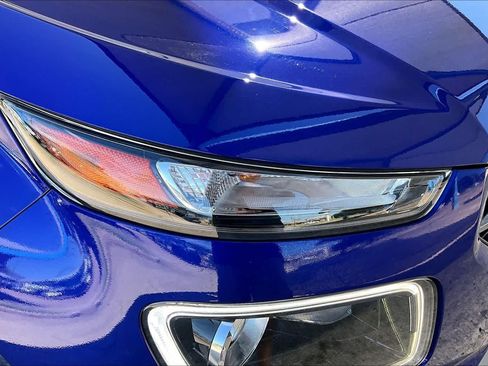 Used 2024 Hyundai Venue Limited FWD image 26