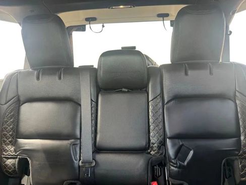 Used 2021 Jeep Wrangler Unlimited Sahara AWD/4WD image 18