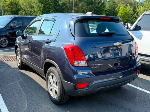 Used 2018 Chevrolet Trax LS AWD/4WD image 3