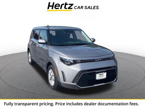 Used 2025 Kia Soul LX w/ LX Technology Package FWD image 1