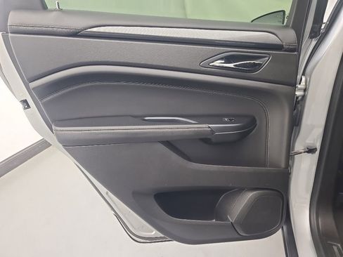 Used 2015 Cadillac SRX FWD image 19