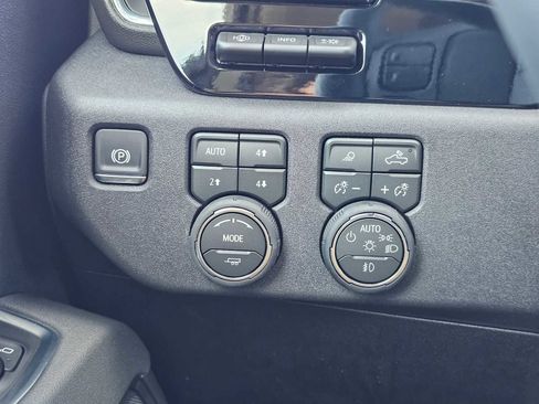 New 2026 Chevrolet Silverado 2500 LTZ w/ LTZ Plus Package AWD/4WD image 30