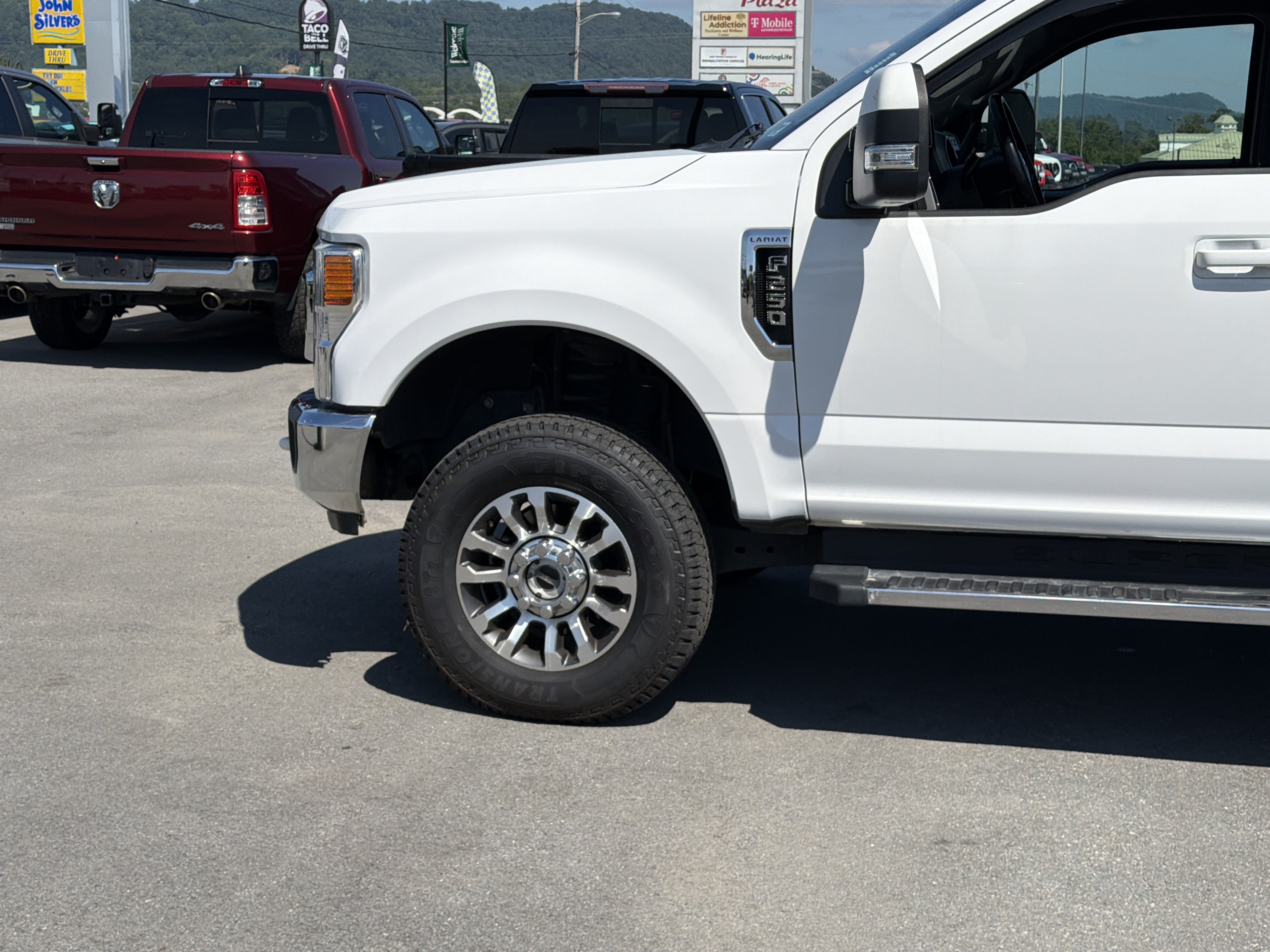 Used 2021 Ford F250 Lariat w/ Lariat Value Package AWD/4WD image 13