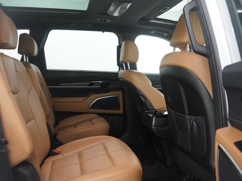 Used 2020 Kia Telluride SX w/ Towing Package image 12