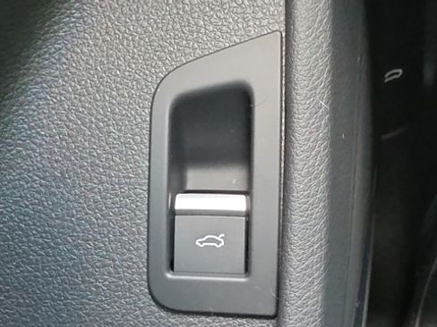 Used 2025 Audi Q7 2.0T Premium Plus AWD/4WD image 12