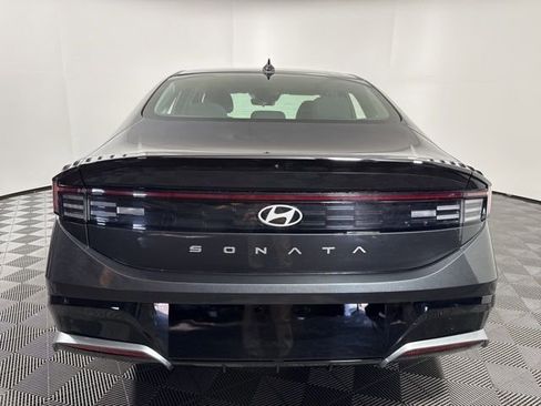 Used 2025 Hyundai Sonata SEL FWD image 6