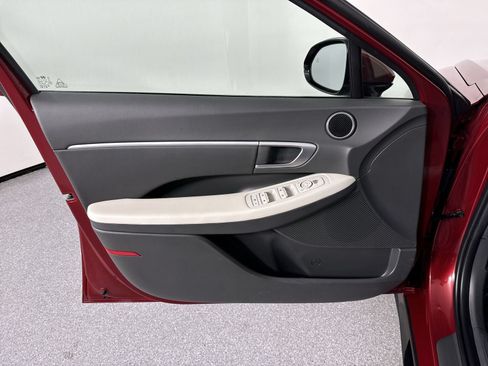 Used 2024 Hyundai Sonata SEL FWD image 19