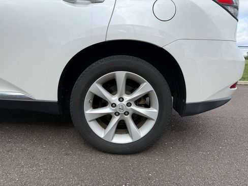 Certified 2023 Lexus ES 300h w/ Premium Package image 42