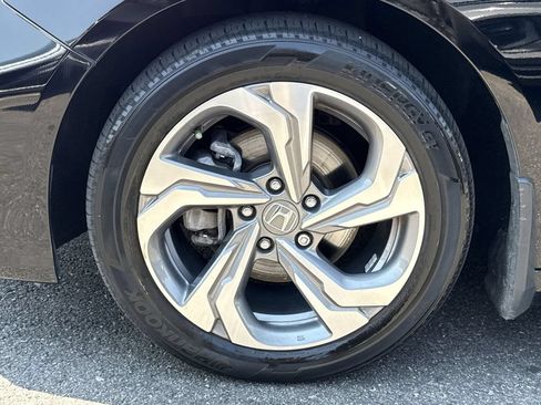 Used 2018 Honda Accord EX-L image 12